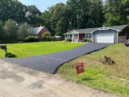 Best Asphalt Driveway Installation  in Memphis, FL